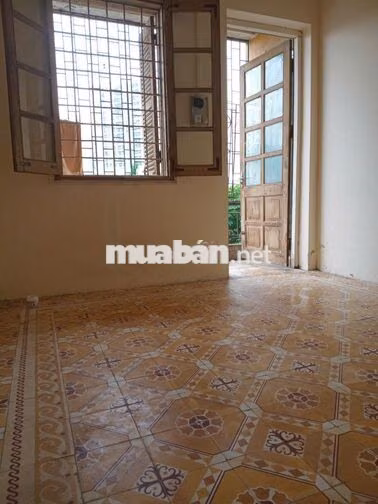Cho thuê căn hộ tầng 4 ngõ 319 Tam Trinh - 70m2 -3 ngủ