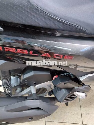 Honda Airblade 125fi 4VAL 2026 Xám Lampo 151 km