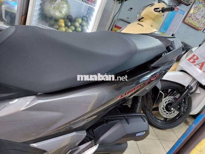 Honda Airblade 125fi 4VAL 2026 Xám Lampo 151 km