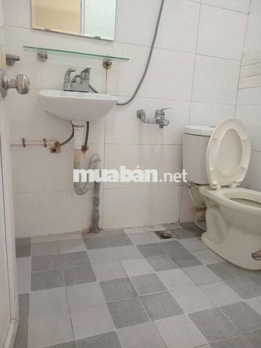Cho thuê căn hộ tầng 4 ngõ 319 Tam Trinh - 70m2 -3 ngủ