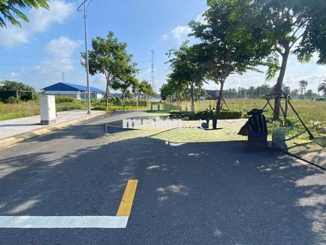 Bán đất nền KDC sân bay Long Thành, 108m2, full thổ cư, 900 triệu