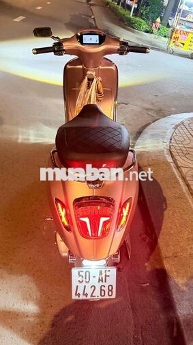 Piaggio Vespa Sprint 125 Up Tech 2026 Hồng 3300km