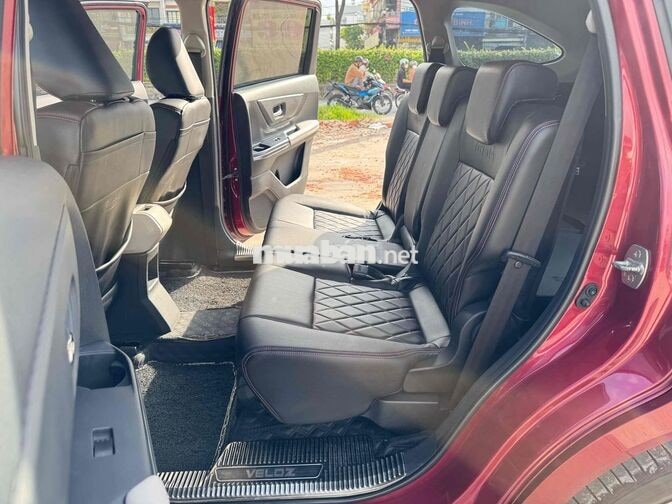 Bán Toyota Veloz Cross CVT 2022 hỗ trợ bank
