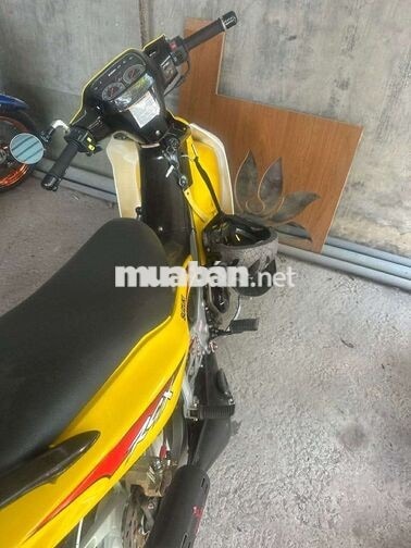 Suzuki RGX Vàng Xe số