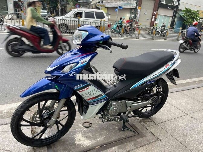 Suzuki Axelo 2017 Xanh trắng
