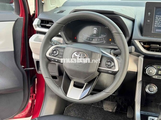 Bán Toyota Veloz Cross CVT 2022 hỗ trợ bank