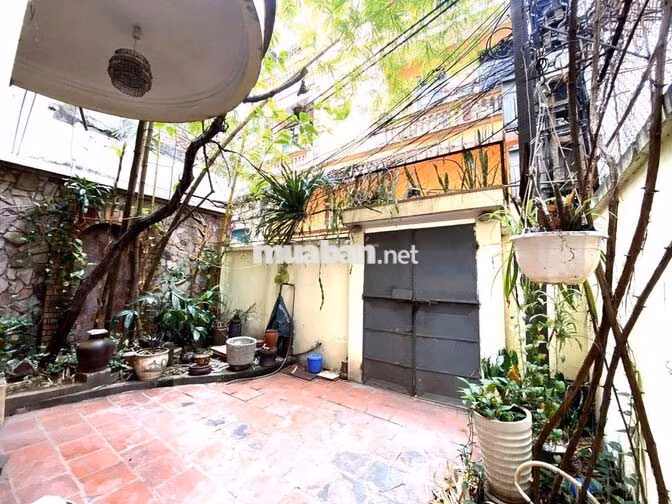 Cho thuê nhà riêng ngõ 299 Hoàng Mai - 80m2 -3 tầng - ô tô đỗ cửa