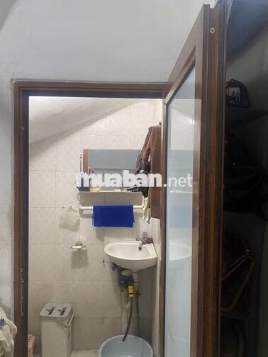 Cho thuê nhà tầng 1 tổng dt 40 m , thích hợp kd onli 