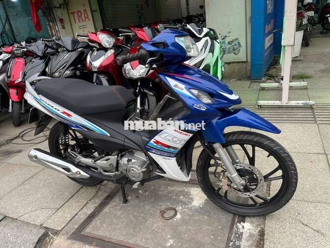 Suzuki Axelo 2017 Xanh trắng