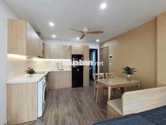 Phòng 35m2_ Studio ban công full nội thất_ 15a Cô Bắc
