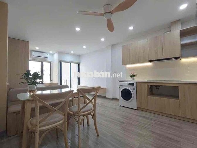 Phòng 35m2_ Studio ban công full nội thất_ 15a Cô Bắc