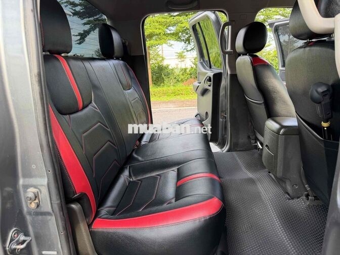 Nissan Navara 2011 4x4 MT Máy Dầu