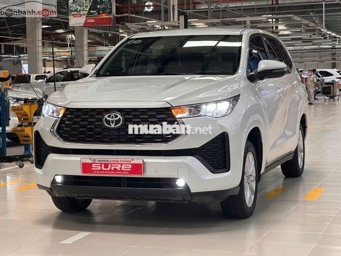 Toyota Innova Cross 2.0 CVT 2024 - 760 Triệu