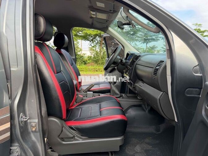 Nissan Navara 2011 4x4 MT Máy Dầu