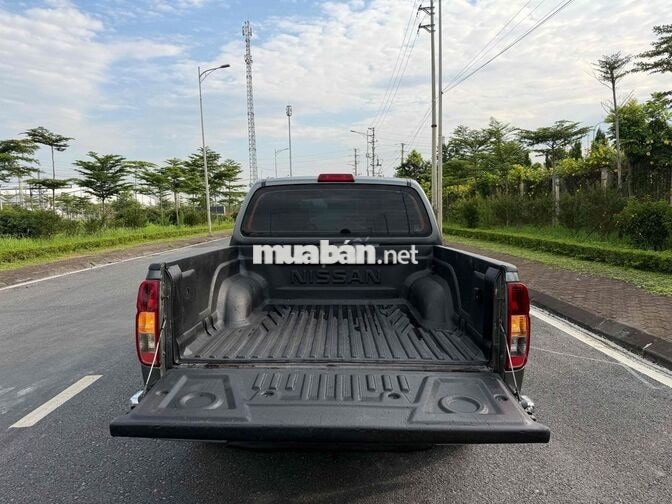 Nissan Navara 2011 4x4 MT Máy Dầu