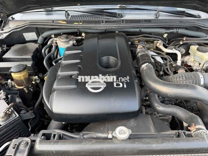 Nissan Navara 2011 4x4 MT Máy Dầu