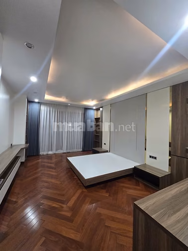 Cho thuê nhà NV02 khu đô thị Rose town 79 Ngọc Hồi, Hoàng Mai, Hà Nội