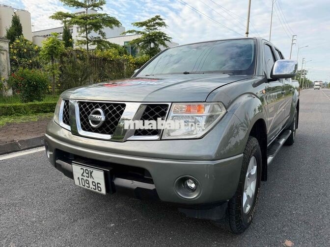 Nissan Navara 2011 4x4 MT Máy Dầu