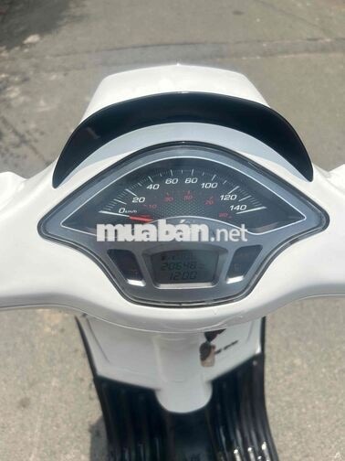 Piaggio Vespa Sprint Trắng Tự động