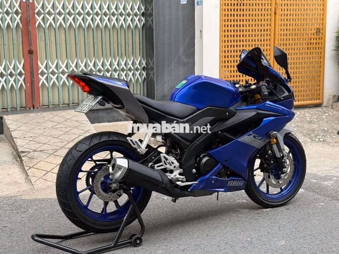 Yamaha R15V3