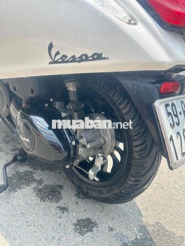 Piaggio Vespa Sprint Trắng Tự động