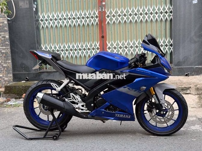 Yamaha R15V3