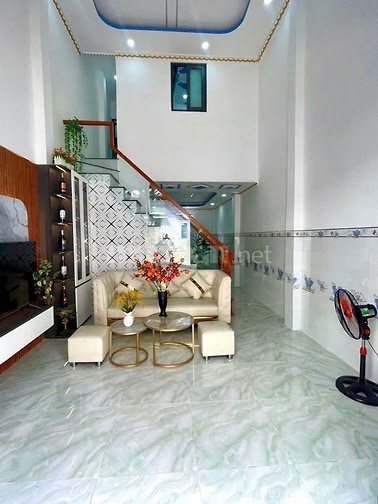 Chỉ 2tỷ9 ! Nhà 4x10 Mới Tinh 2 TẦNG XE HƠI THÔNG VI VU BÌNH TÂN 