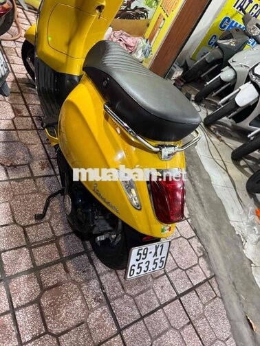 Piaggio Vespa Sprint Vàng