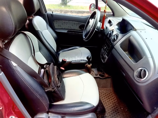 Bán rẻ Chevrolet spark Model 2016 rất đẹp 