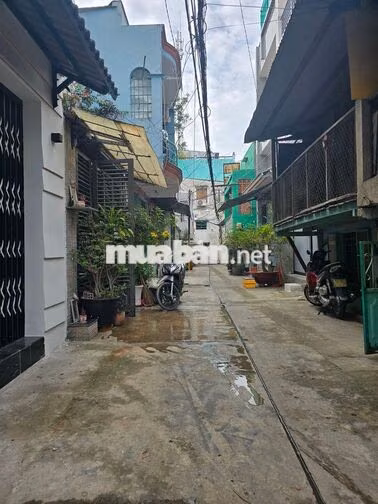 CHO THUÊ NHÀ Q6 – CÓ BAN CÔNG – GẦN CHỢ MINH PHỤNG