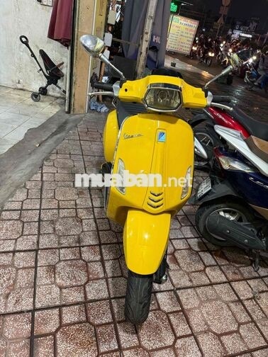Piaggio Vespa Sprint Vàng