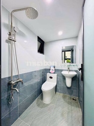 CHO THUÊ PHÒNG CỬA SỔ THANG MÁY LUỸ BÁN BÍCH KÊNH TÂN HOÁ KHUÔNG VIỆT