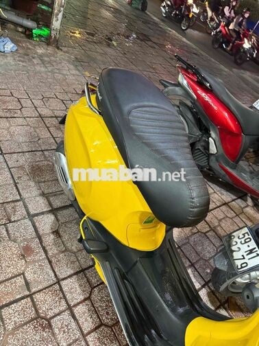 Piaggio Vespa Sprint Vàng