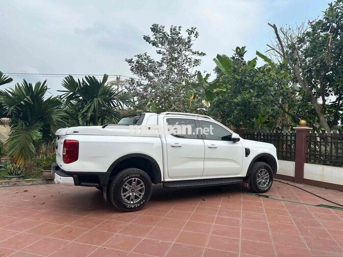 Ford Ranger XLS 2024, số tự động, chính chủ.