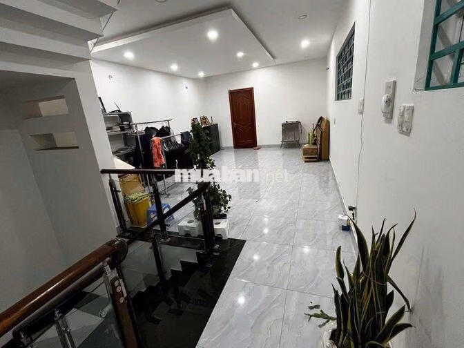 CHO THUÊ NHÀ 4 LẦU MẶT TIỀN LÝ TẾ XUYÊN, LINH ĐÔNG – THỦ ĐỨC. DT:5 x26