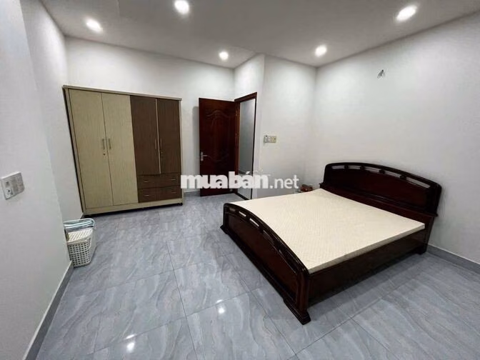 CHO THUÊ NHÀ 4 LẦU MẶT TIỀN LÝ TẾ XUYÊN, LINH ĐÔNG – THỦ ĐỨC. DT:5 x26
