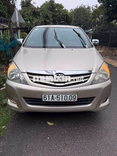 Toyota Innova G 2011 Vàng cát Số sàn