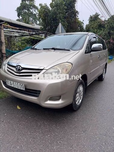 Toyota Innova G 2011 Vàng cát Số sàn