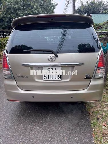 Toyota Innova G 2011 Vàng cát Số sàn