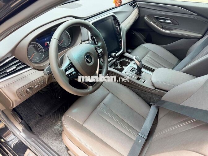 VinFast Lux A2.0 2021 Đen 80000 km