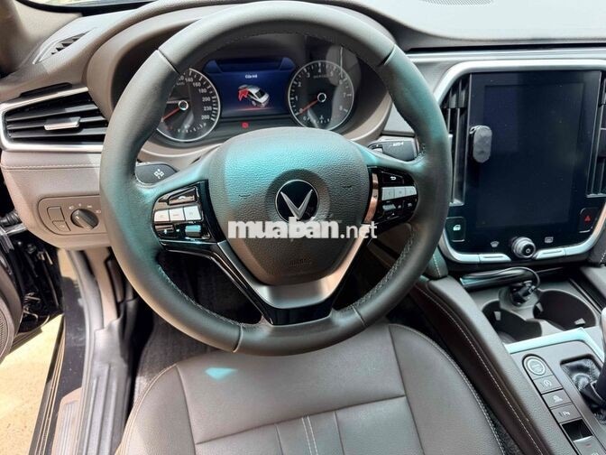 VinFast Lux A2.0 2021 Đen 80000 km