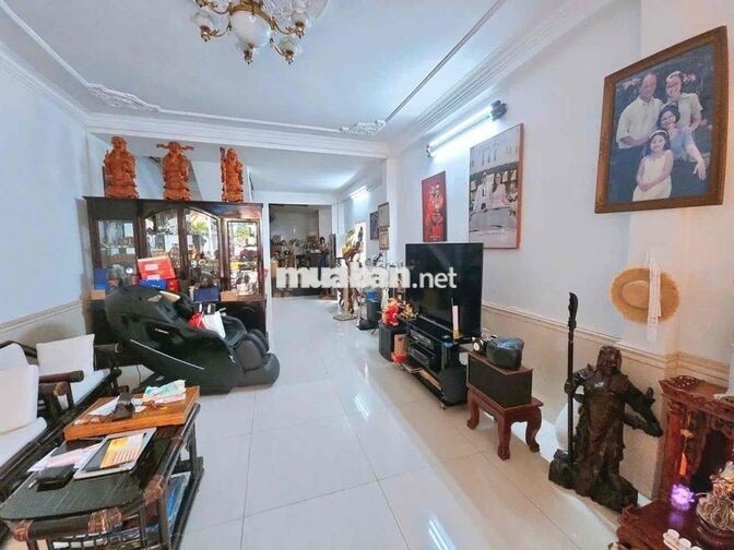 chỉ 140/Tr chủ nhà đang ngộp nên bán giá thấp hơn thị trường ngay BT