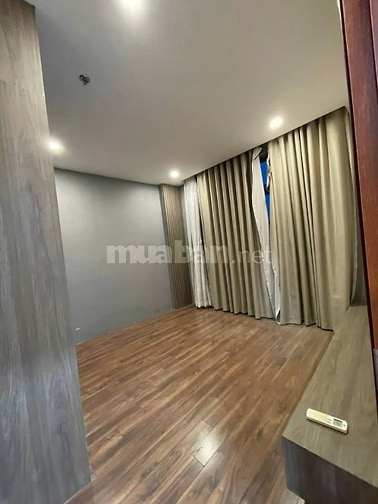 Cho thuê Duplex C/c Sky Center, Phổ Quang - Dt: 195m, 3PN giá 21tr/th