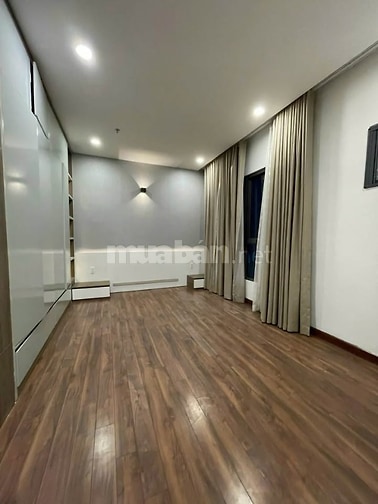 Cho thuê Duplex C/c Sky Center, Phổ Quang - Dt: 195m, 3PN giá 21tr/th