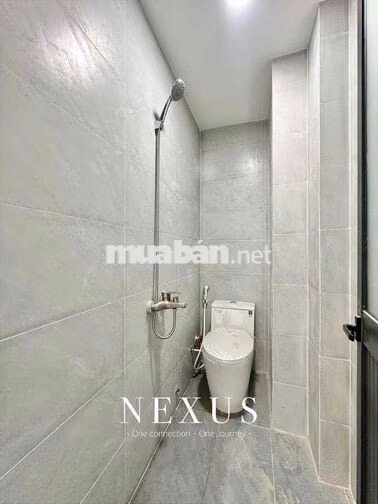 PHÒNG BAN CÔNG FULL NT - THANG MÁY - MỚI XÂY NGAY NGUYỄN OANH