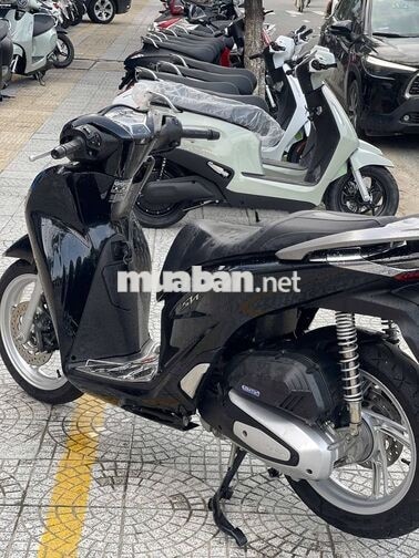 Honda SH 2025 Đen bóng