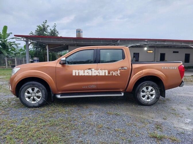 Nissan Navara EL 2016 2.5 AT Vàng