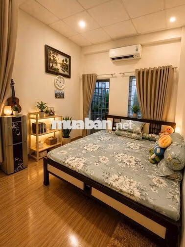 Chính chủ bán nhà Mặt tiền hẻm kinh doanh - 2 phòng ngủ