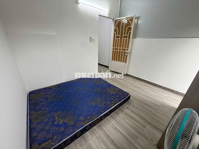 Phòng ngay ngã 5 Bình Hoà, full nội thất, có BAN CÔNG sau