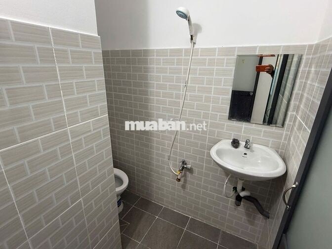 Phòng ngay ngã 5 Bình Hoà, full nội thất, có BAN CÔNG sau